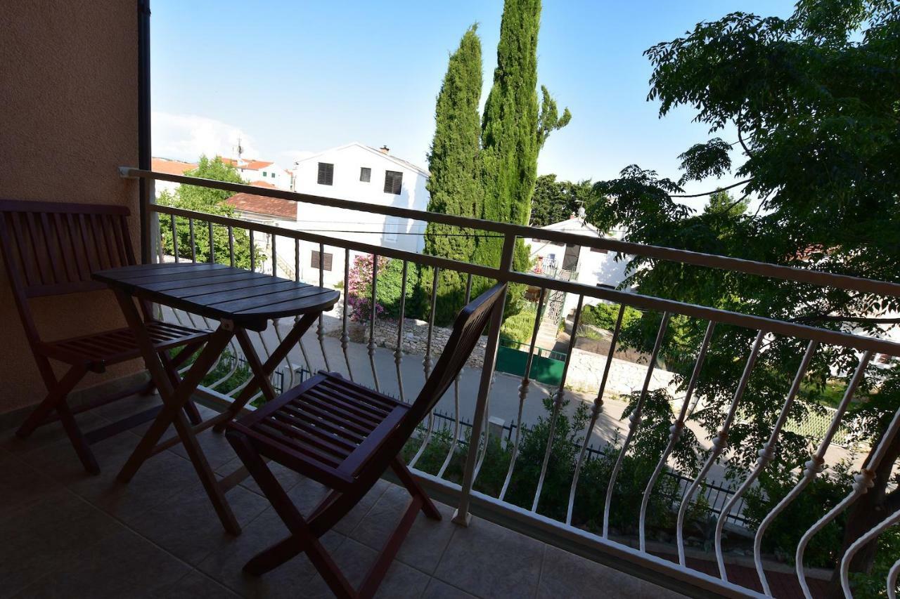 Pansion Hrga Hotel Vodice Bagian luar foto