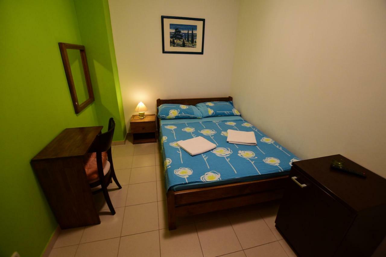 Pansion Hrga Hotel Vodice Bagian luar foto