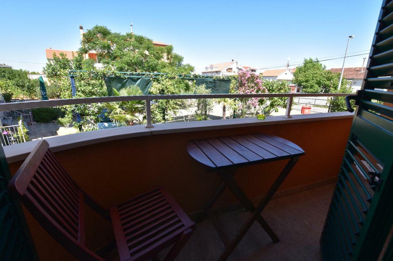 Pansion Hrga Hotel Vodice Bagian luar foto