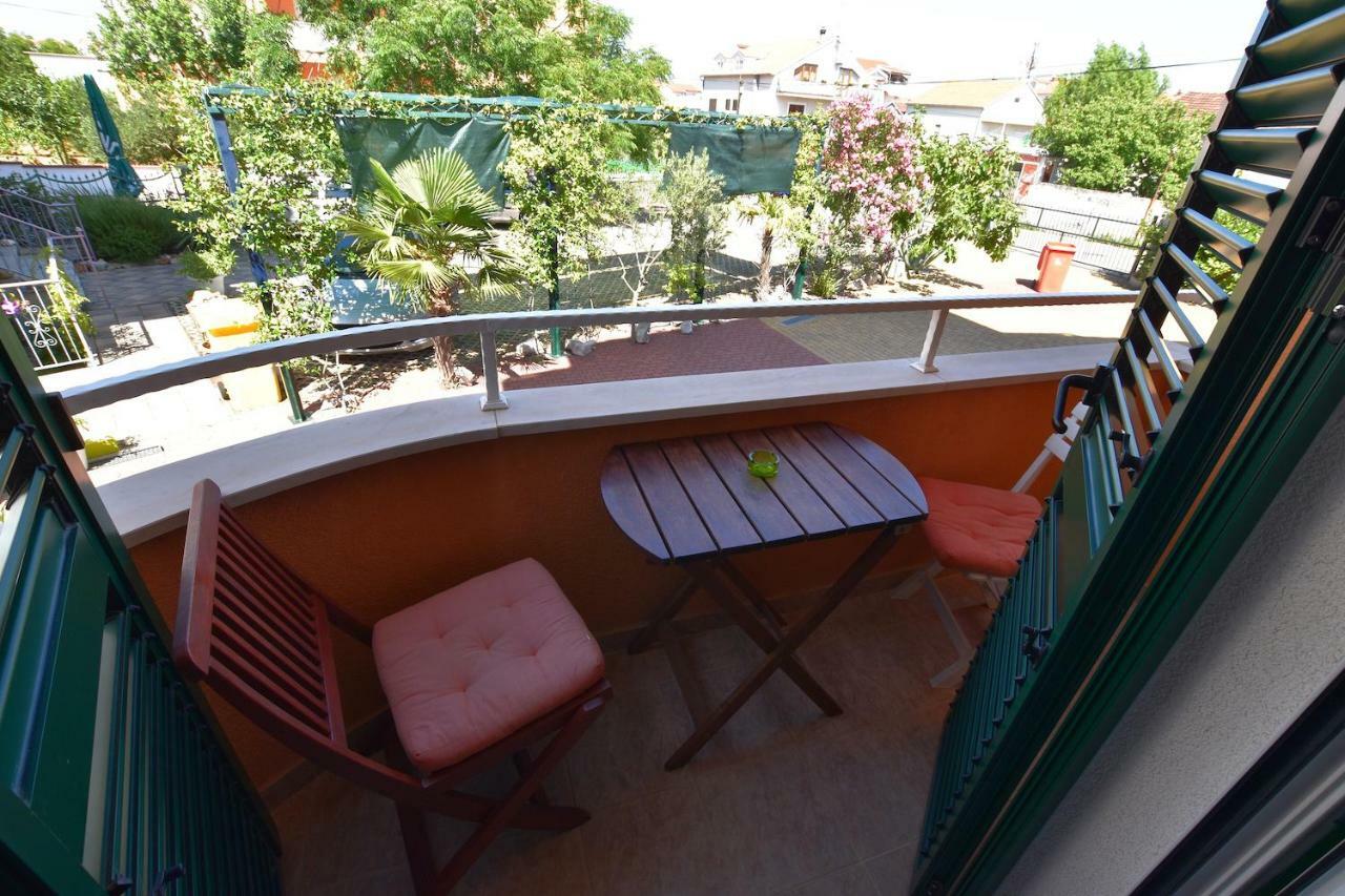 Pansion Hrga Hotel Vodice Bagian luar foto